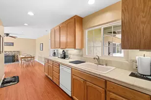 1832 Calistoga Dr, San Jose, CA 95124 - Photo 10