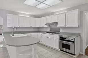 135 N Claremont Ave, San Jose, CA 95127 - Photo 10