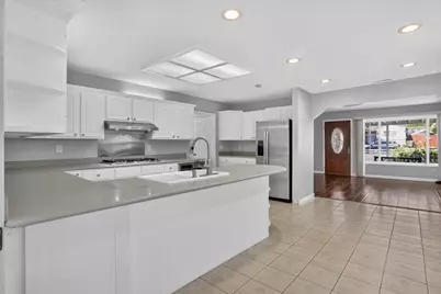 135 N Claremont Ave, San Jose, CA 95127 - Photo 8