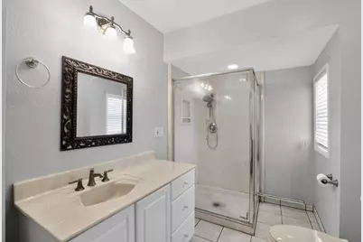 135 N Claremont Ave, San Jose, CA 95127 - Photo 18