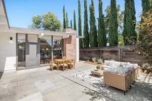 290 W Charleston Rd, Palo Alto, CA 94306 - Photo 30