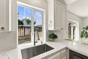 954 Sorrento Ct, Gilroy, CA 95020 - Photo 12
