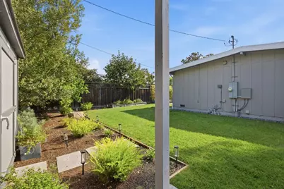 857 Tamarack Ln, Sunnyvale, CA 94086 - Photo 42
