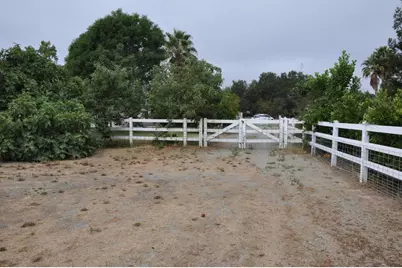 1900 Riedel Ct, San Martin, CA 95046 - Photo 20