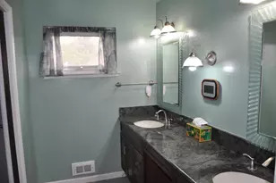 1900 Riedel Ct, San Martin, CA 95046 - Photo 8
