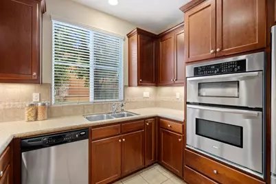 5300 Fioli Loop, San Ramon, CA 94582 - Photo 8