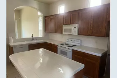 2672 Wrenwood Ave, Clovis, CA 93611 - Photo 8