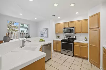 826 Basking Ln, San Jose, CA 95138 - Photo 18