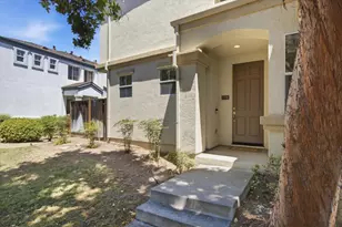 826 Basking Ln, San Jose, CA 95138 - Photo 2
