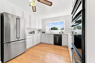 1284 Encina Dr, Millbrae, CA 94030 - Photo 14