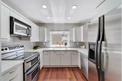 201 Ada Ave 2, Mountain View, CA 94043 - Photo 2