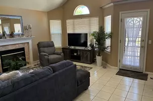 1 Meredith Cir, Salinas, CA 93906 - Photo 4