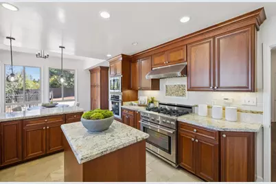 35 Silk Tree Pl, Hillsborough, CA 94010 - Photo 32
