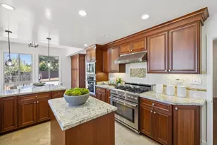 35 Silk Tree Pl, Hillsborough, CA 94010 - Photo 32