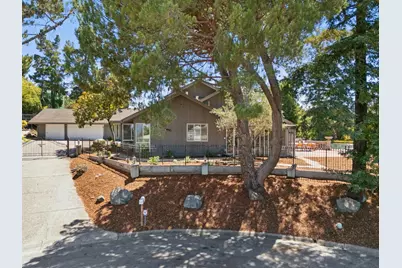 35 Silk Tree Pl, Hillsborough, CA 94010 - Photo 2