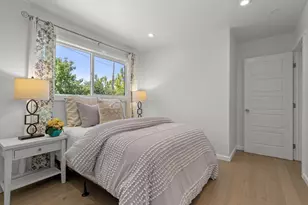6401 Bollinger Rd, Cupertino, CA 95014 - Photo 18