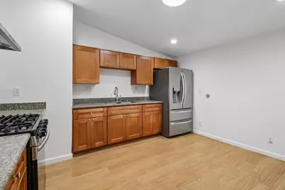 10081 Kenilworth Way, San Jose, CA 95127 - Photo 10