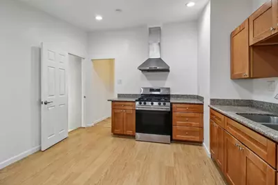 10081 Kenilworth Way, San Jose, CA 95127 - Photo 12