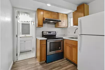 10081 Kenilworth Way, San Jose, CA 95127 - Photo 8