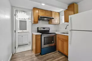 10081 Kenilworth Way, San Jose, CA 95127 - Photo 8