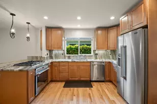 20 Robin Way, San Carlos, CA 94070 - Photo 2