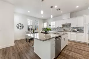 8459 Peninsula Wy, Newark, CA 94560 - Photo 6