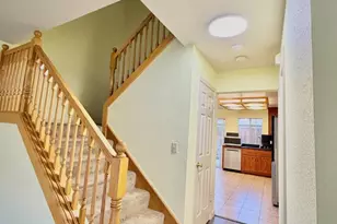 55 Estrada Ct, San Jose, CA 95127 - Photo 4
