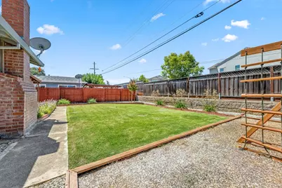 8437 Wayland Ln, Gilroy, CA 95020 - Photo 34