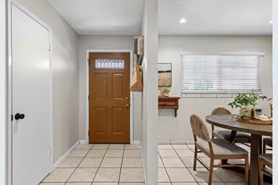 8437 Wayland Ln, Gilroy, CA 95020 - Photo 8