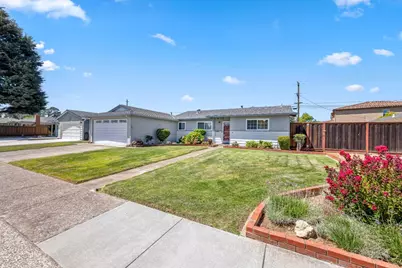 8437 Wayland Ln, Gilroy, CA 95020 - Photo 4