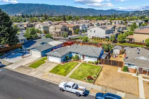 8437 Wayland Ln, Gilroy, CA 95020 - Photo 38