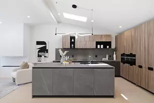 7102 Golden Gate Dr, San Jose, CA 95129 - Photo 8