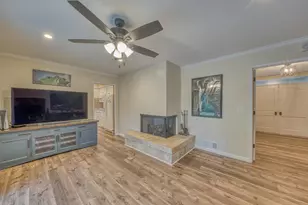 1167 Los Palos Dr, Salinas, CA 93901 - Photo 16