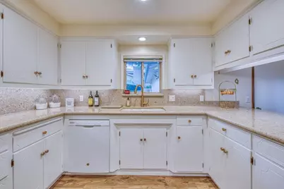 1167 Los Palos Dr, Salinas, CA 93901 - Photo 10