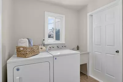 561 Davenport Dr, San Jose, CA 95127 - Photo 16