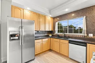 553 Laswell Ave, San Jose, CA 95128 - Photo 12