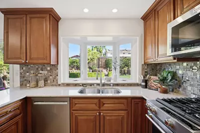 2073 Yosemite Dr, Milpitas, CA 95035 - Photo 16