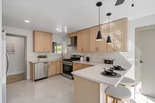 1713 Alhambra Ct, Petaluma, CA 94954 - Photo 2
