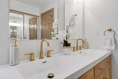 1713 Alhambra Ct, Petaluma, CA 94954 - Photo 8