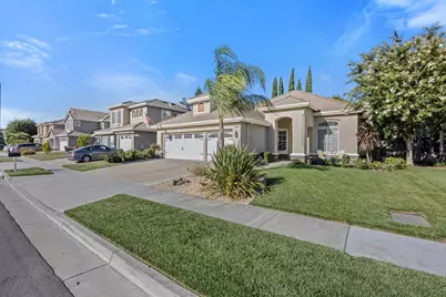 9520 Rancho Hills Dr, Gilroy, CA 95020 - Photo 2