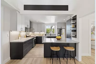 300 De Anza Ave, San Carlos, CA 94070 - Photo 16