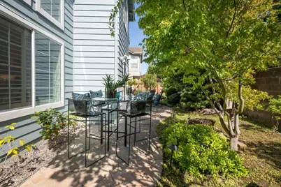 349 Saint Martin Dr, Redwood Shores, CA 94065 - Photo 24
