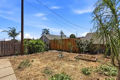 321 Hill St, Hollister, CA 95023 - Photo 6