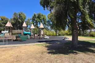 321 Hill St, Hollister, CA 95023 - Photo 38