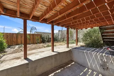 321 Hill St, Hollister, CA 95023 - Photo 2