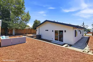 10320 Broadview Dr, San Jose, CA 95127 - Photo 24