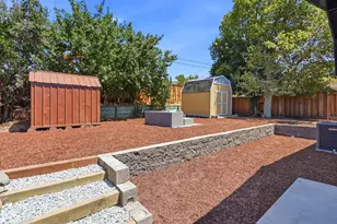 10320 Broadview Dr, San Jose, CA 95127 - Photo 20