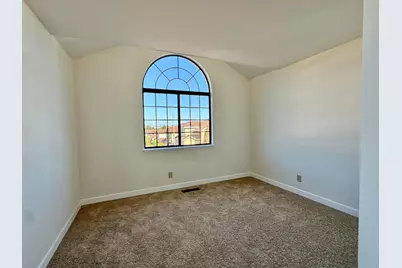 113 Aldenglen Dr, South San Francisco, CA 94080 - Photo 24