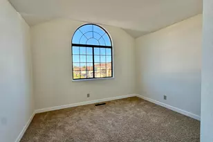 113 Aldenglen Dr, South San Francisco, CA 94080 - Photo 24
