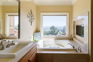 11837 Upland Way, Cupertino, CA 95014 - Photo 44